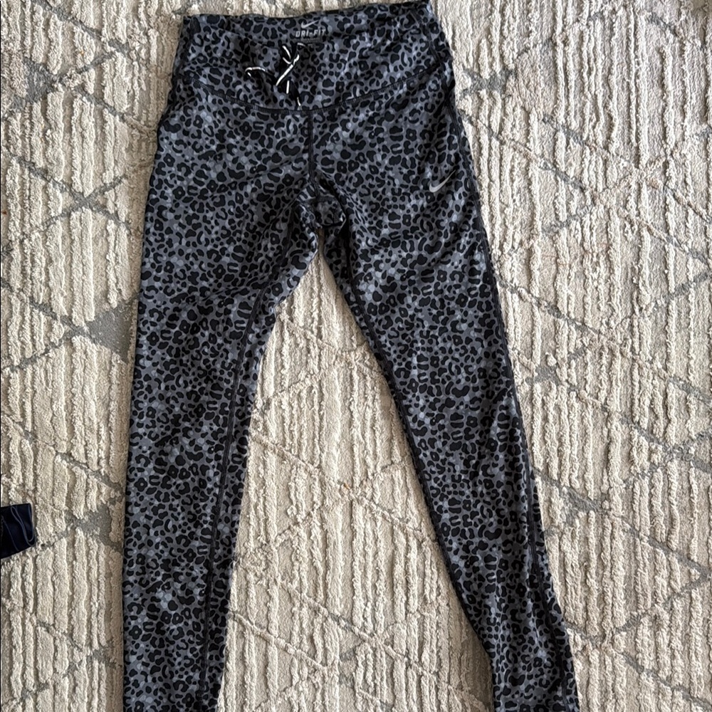 Nike Leopard Print Leggings - size small